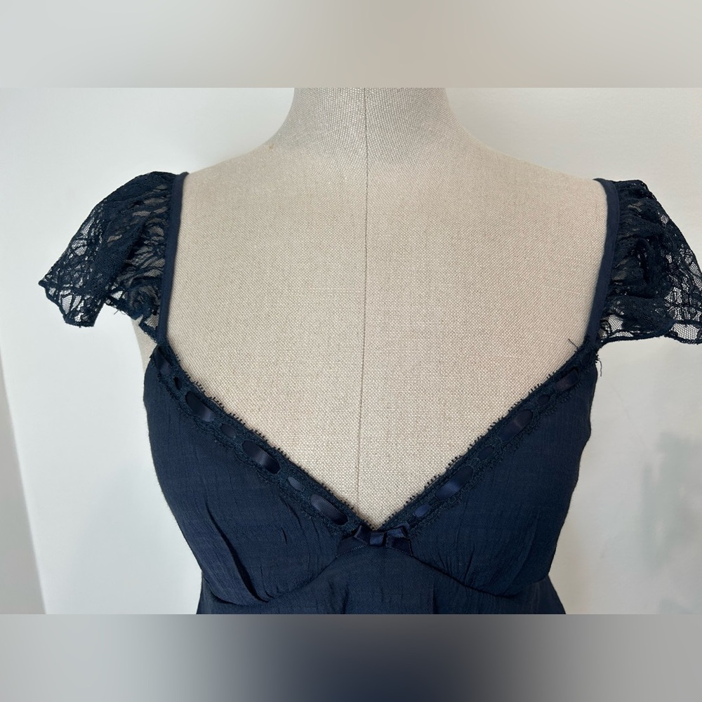 BEVERLY AND BECK - Navy Lace Babydoll Camisole Top Size XS - Picture 4 of 12